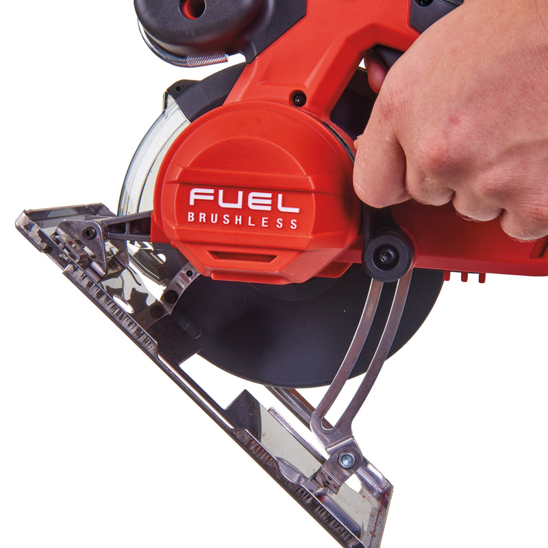 M18 FUEL™ Scie circulaire à métaux 57 mm – M18 FMCS