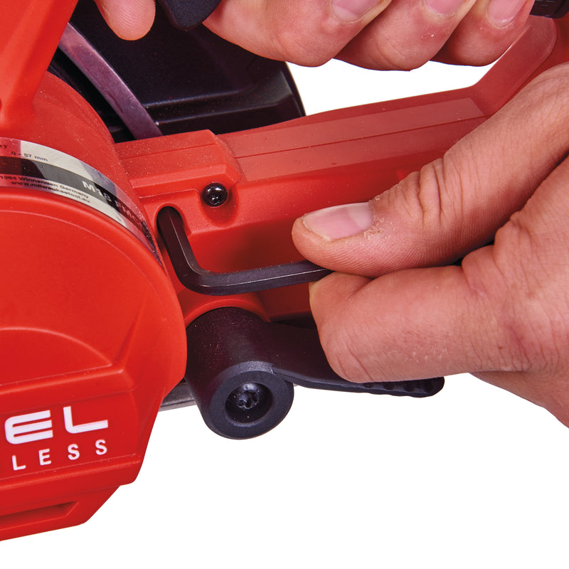 M18 FUEL™ Scie circulaire à métaux 57 mm – M18 FMCS