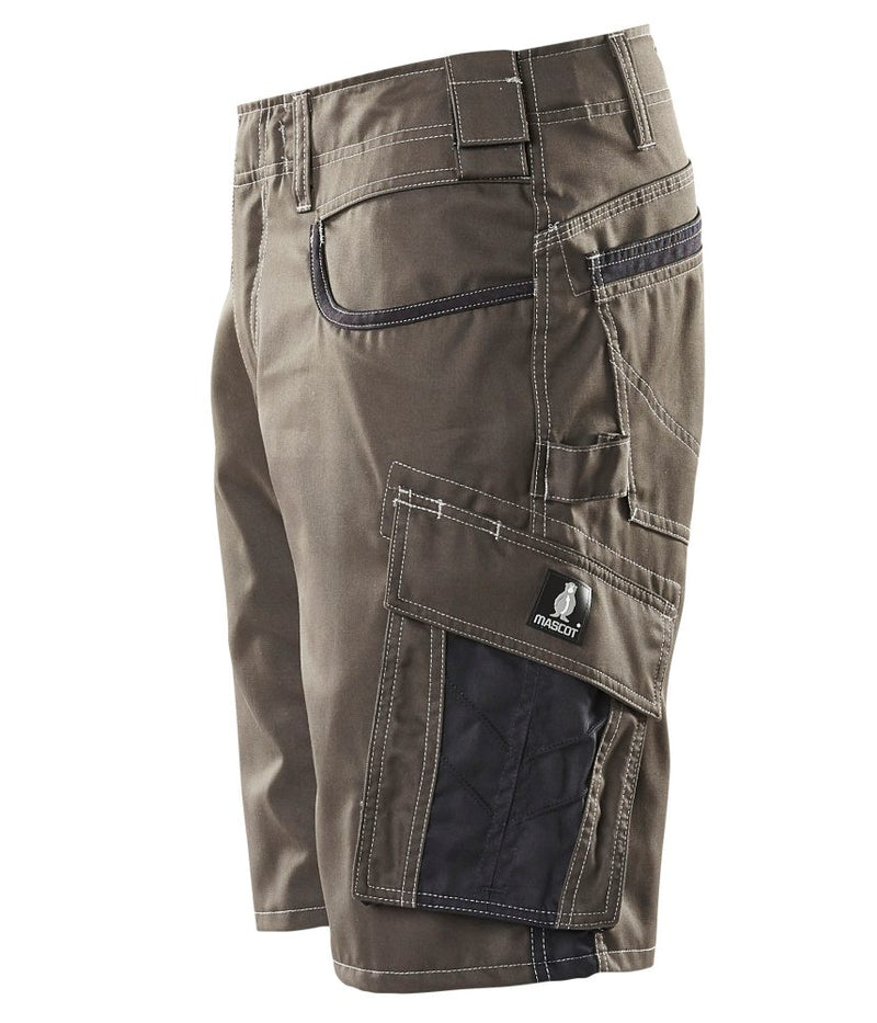 Short poids leger C42