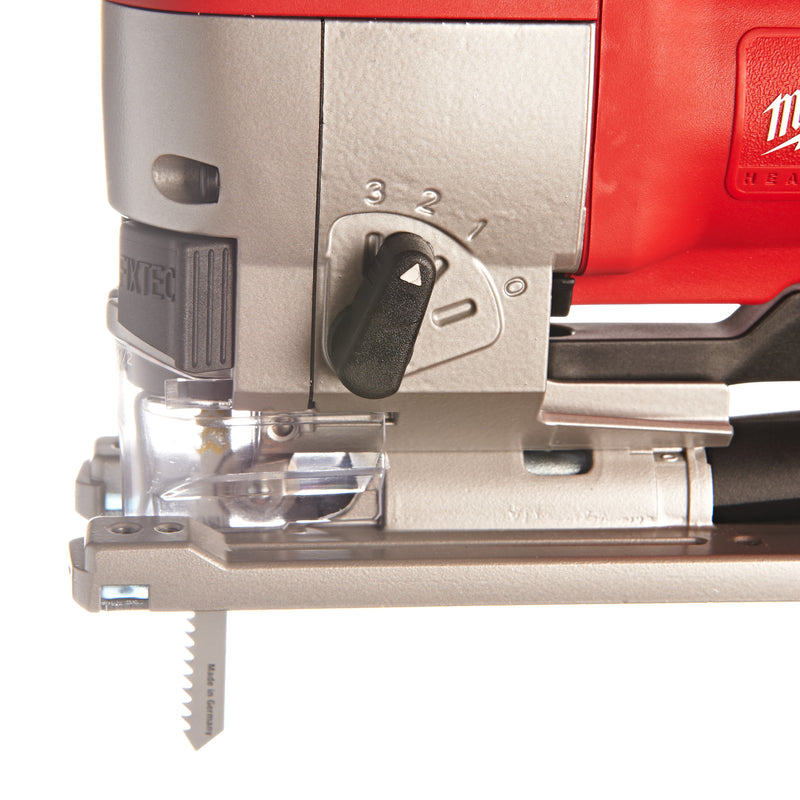 Scie sauteuse 750 W – JSPE 135