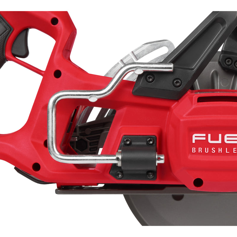 M18 FUEL™ Scie circulaire bois 69 mm avec poignée arrière gen2 – M18 FCSRH662