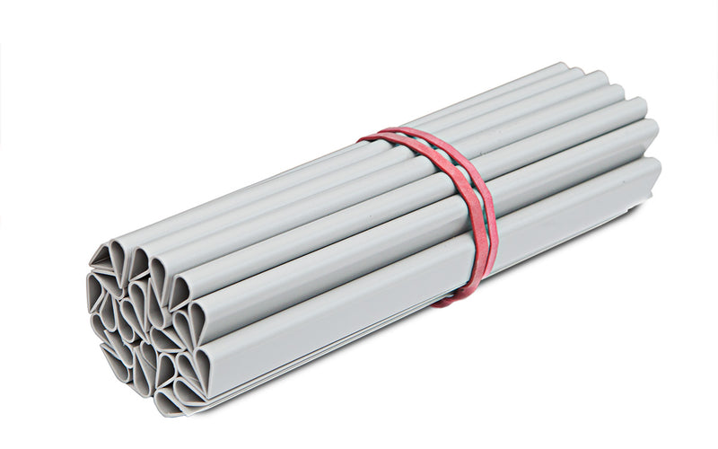 Rail de serrage pour brise-vue